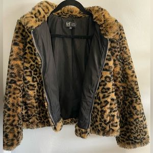 SUPER SOFT Zara Cropped Leopard Fur Coat